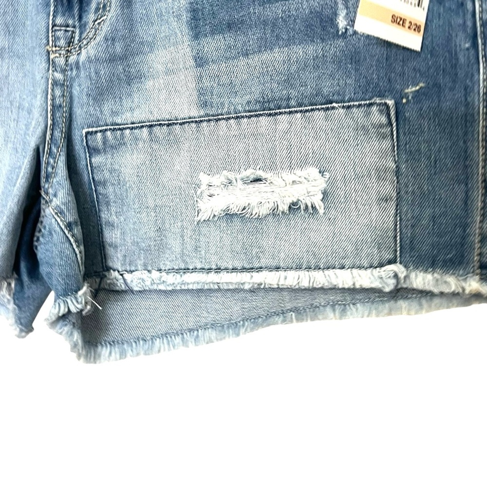NWT Kensie Patchwork Denim Shorts - Picture 2 of 7